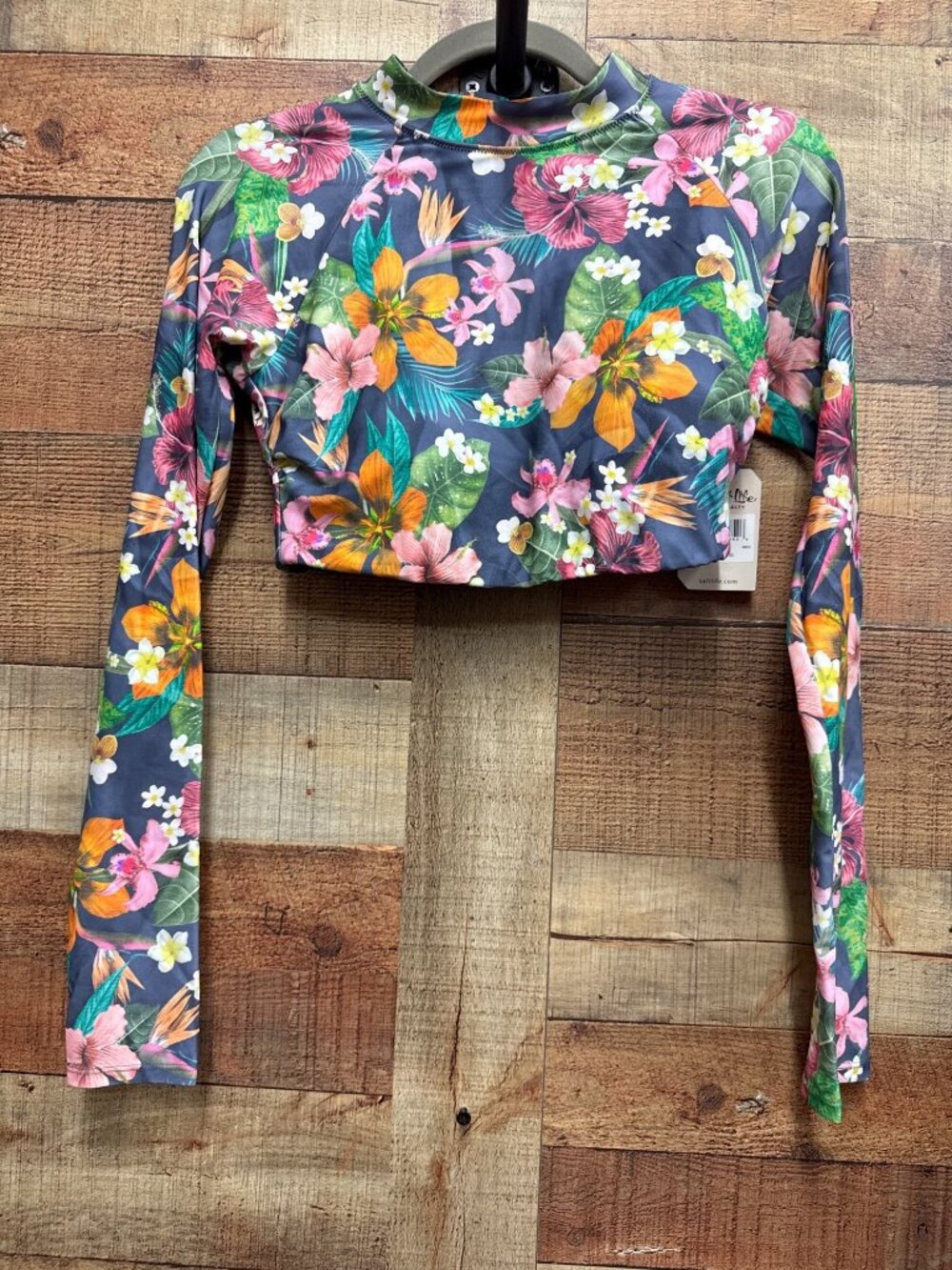 Salt Life Rash Guard Swim Top NWT M